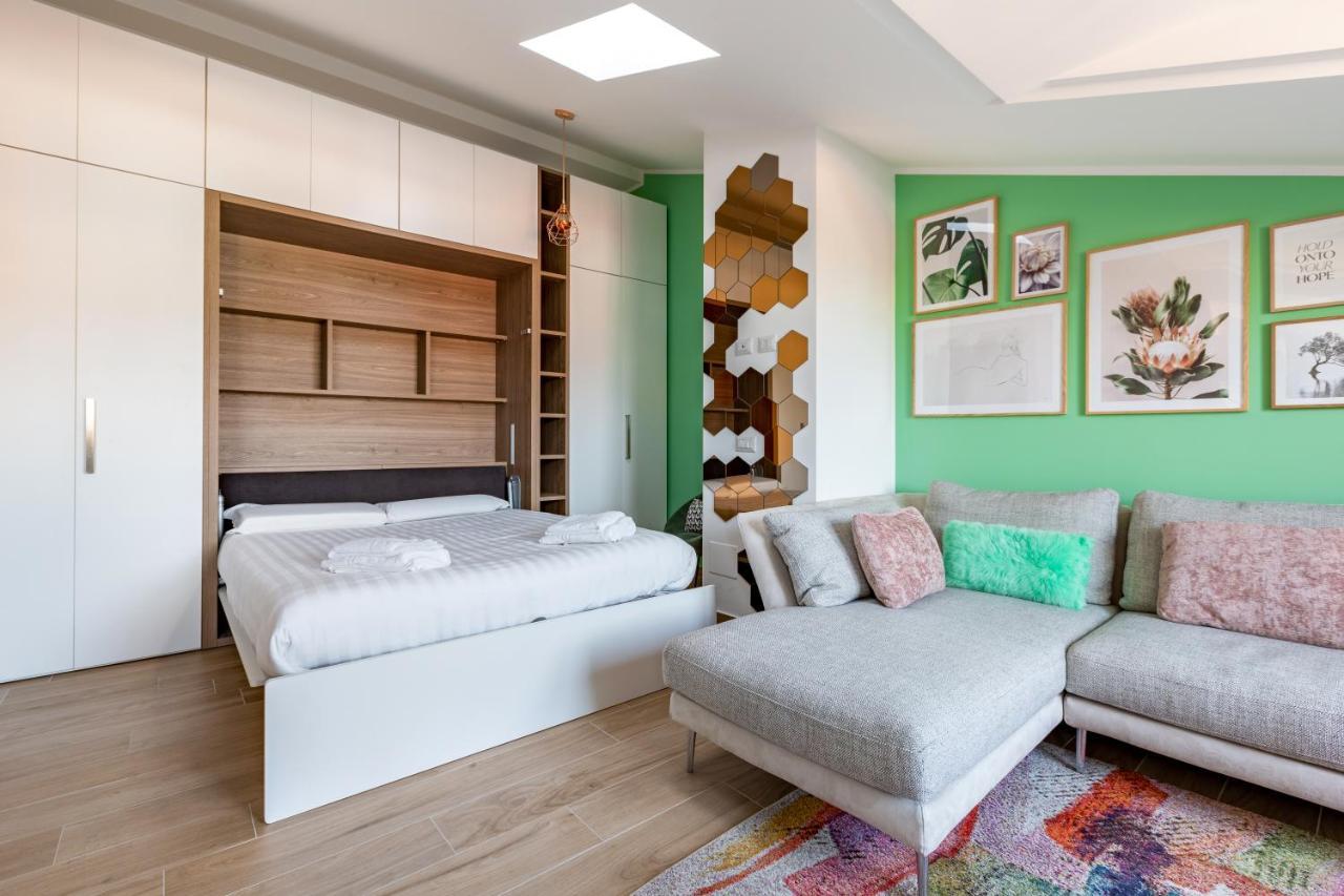 Cozy Studio W/Parking 5 Min Walk From The Bus Stop Milan Bagian luar foto