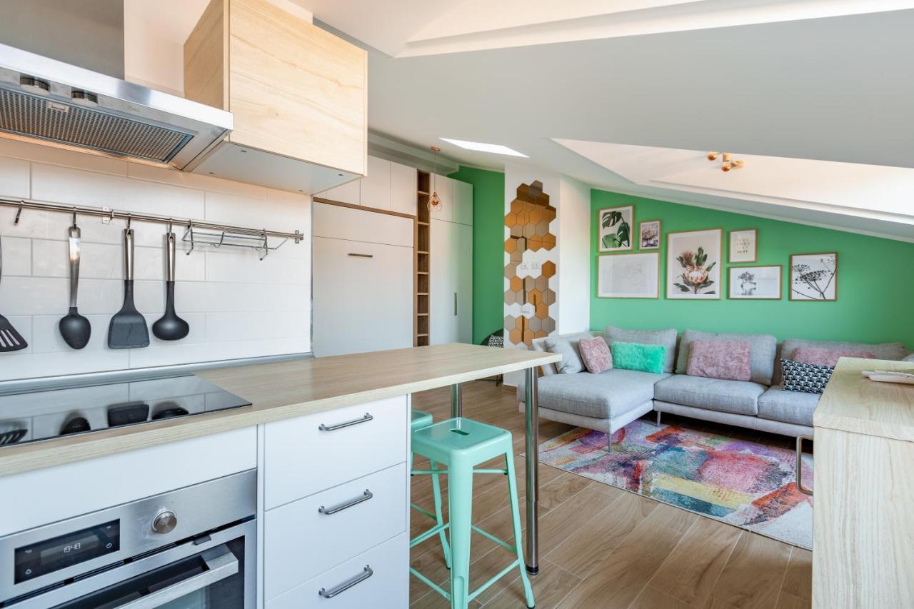 Cozy Studio W/Parking 5 Min Walk From The Bus Stop Milan Bagian luar foto